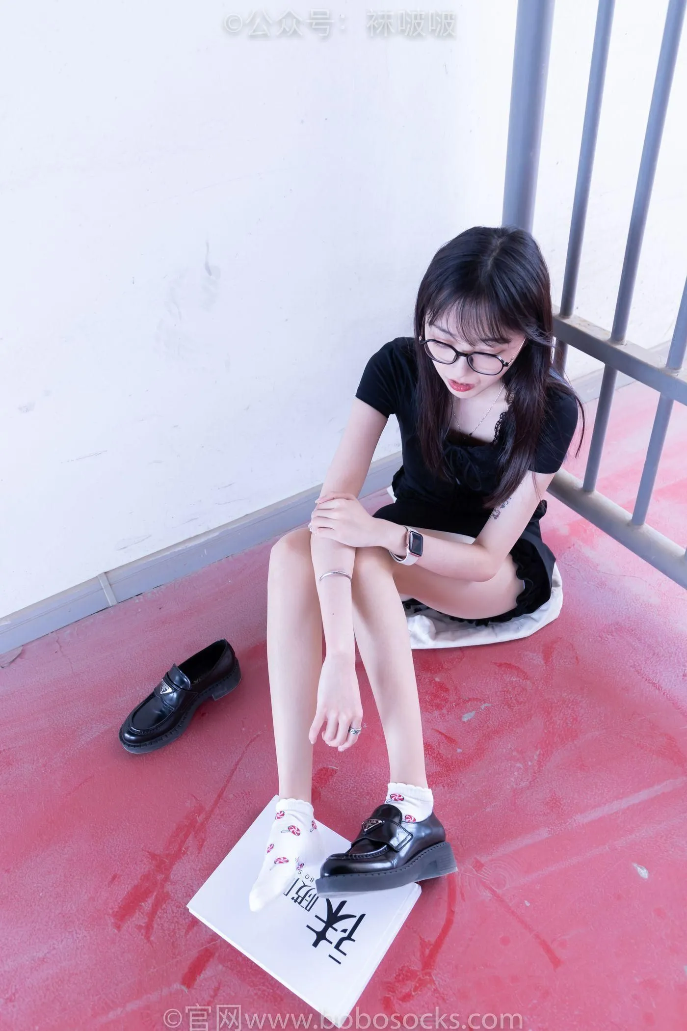 [BoBoSocks袜啵啵]NO.030 稚予- 皮鞋、短白棉袜、肉丝 [141P]插图2
